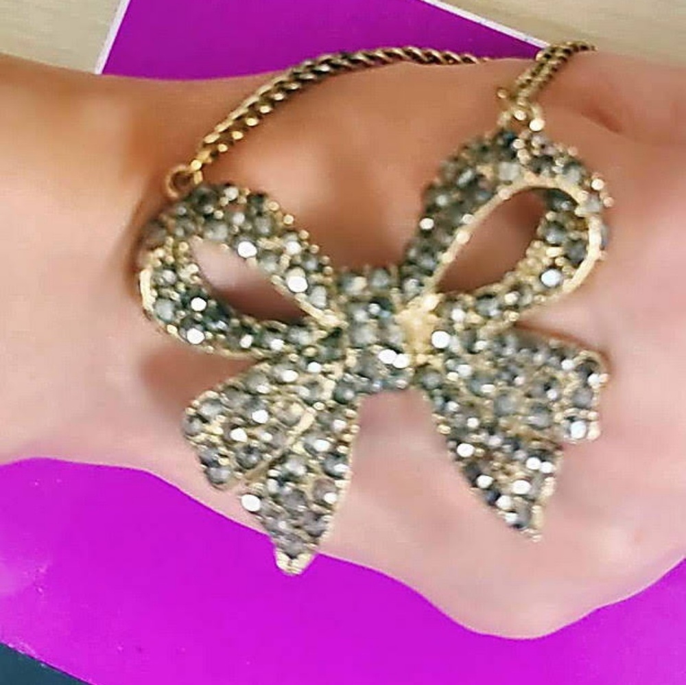 Vintage Collectable Rhinestone Ribbon - Picture 2 of 3